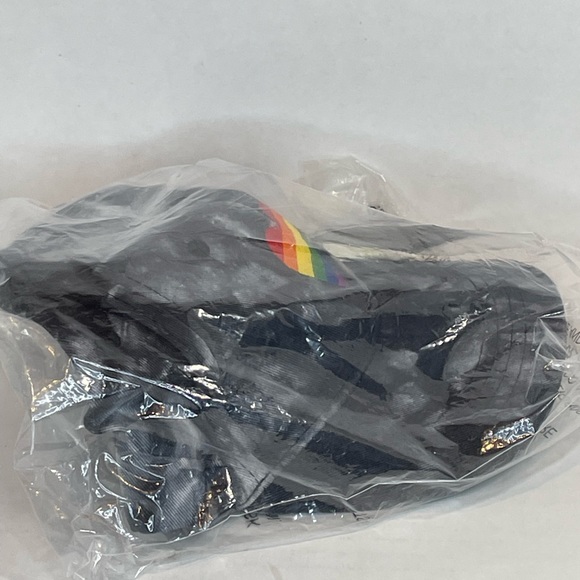 NEW Sally Hansen Pride Truckers Cap TIE DYE 2022 LIMITED EDITION - Picture 2 of 6